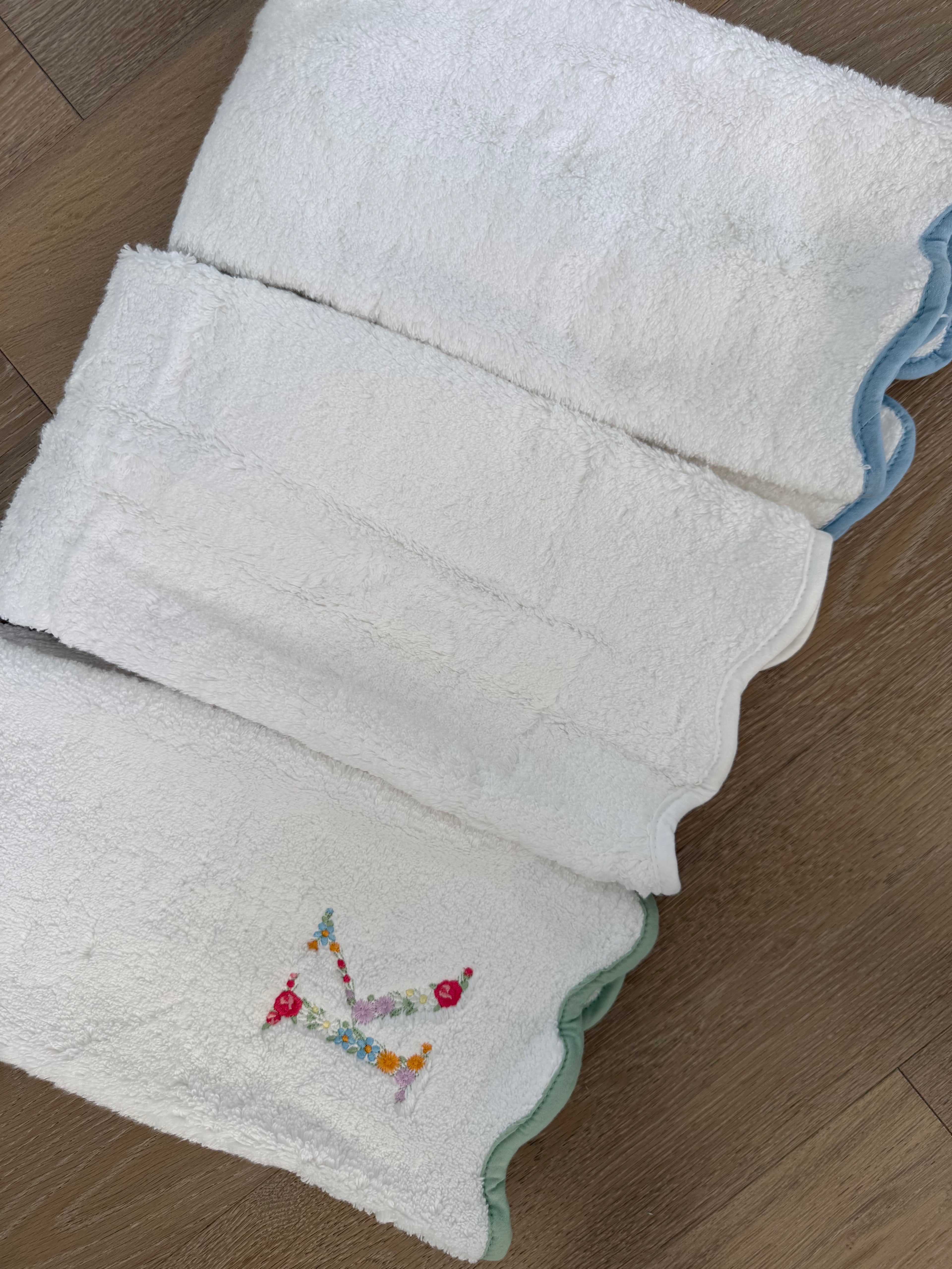 Scalloped Hand Towels