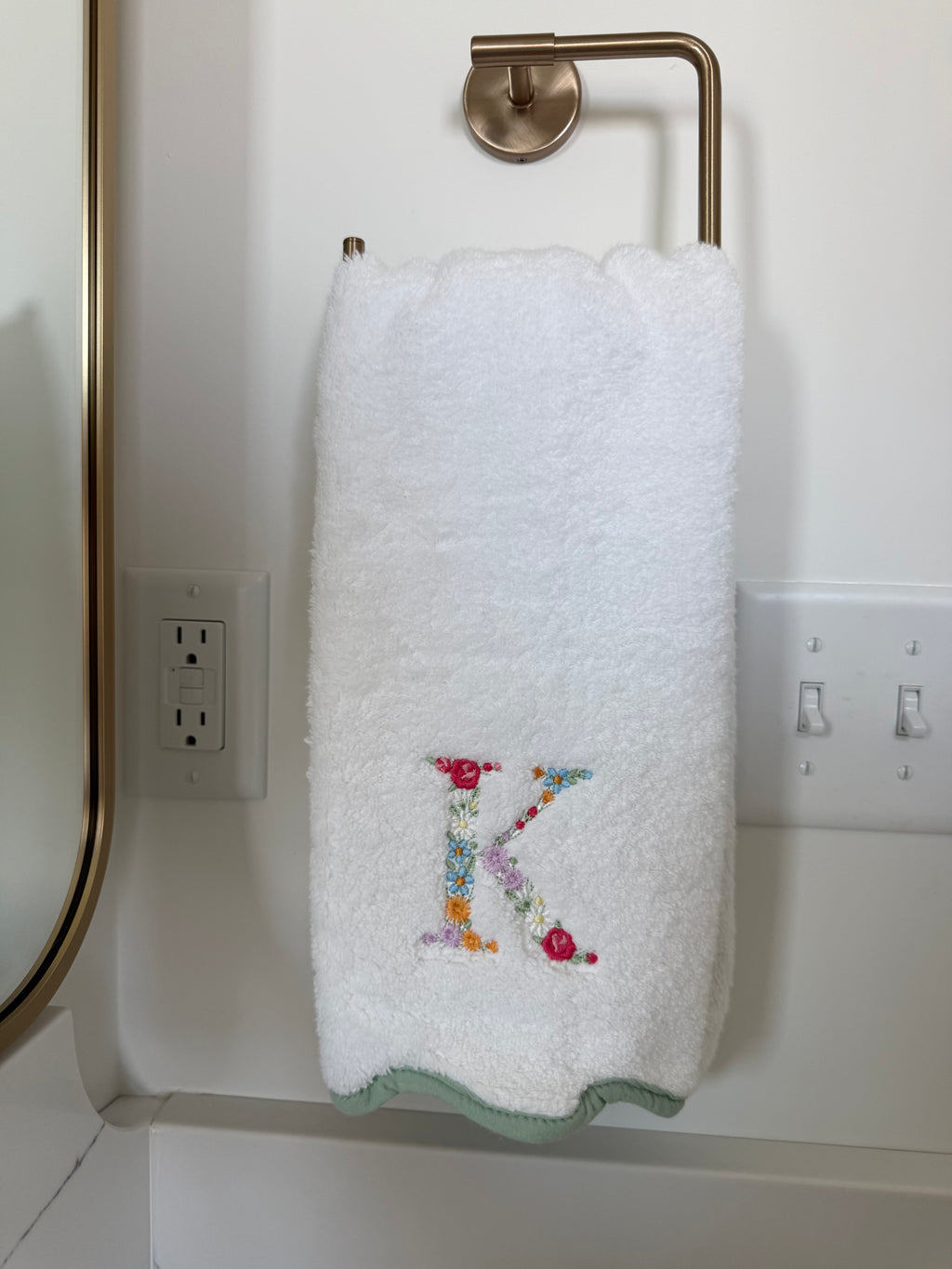 Scalloped Hand Towels